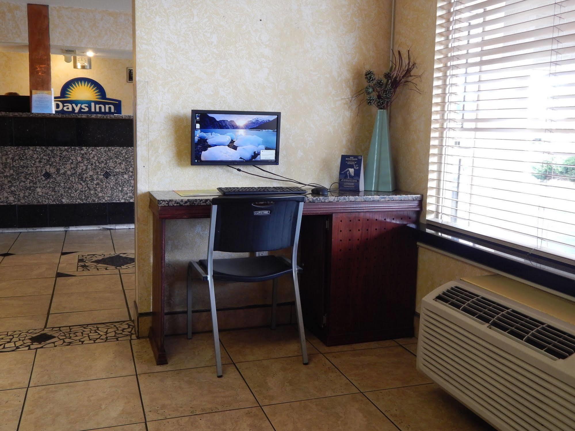 אלבוקרקי Midtown Inn & Suites מראה חיצוני תמונה