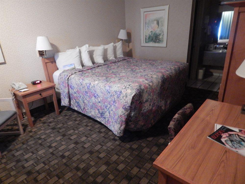 אלבוקרקי Midtown Inn & Suites מראה חיצוני תמונה